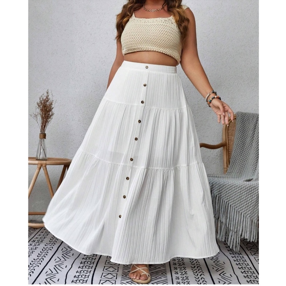 Plus White Solid Button Detail Stretchy Waist Max… - image 1